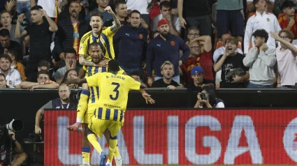 El Oviedo celebra el gol de Rondón al Valencia
