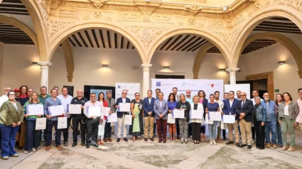 Las autoridades y las entidades y empresas distinguidas con los tíitulos del SICTED