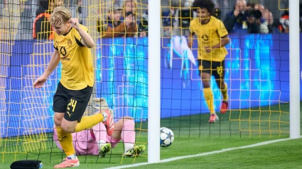 Svensson celebra el gol del Borussia Dortmund al Athletic de Bilbao