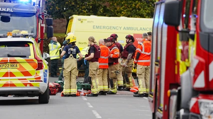 Los servicios de emergencia se encuentran en la sinagoga Heaton Park Hebrew Congregation, en Crumpsall