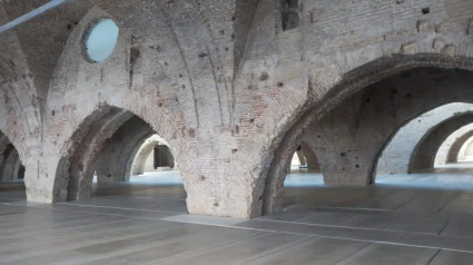 Interior de las Atarazanas, antiguo astillero medieval, tras concluir la restauración