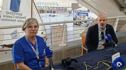 Paloma Suárez e Israel Amador, especialista en Medicina Deportiva y Director Médico de Vithas.
