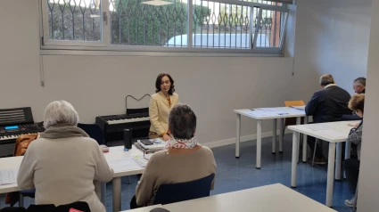 Lourdes Sánchez es la profesora de piano en Espazo +60