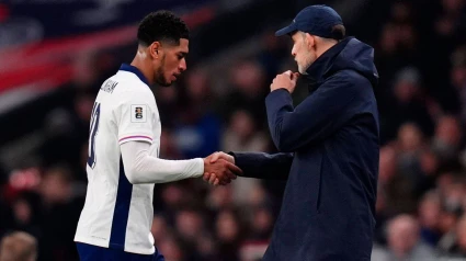 Jude Bellingham saluda a Tuchel en un partido de la selección inglesa este año.