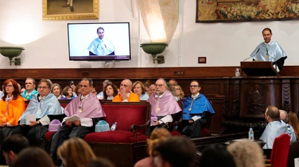 Nadal pronuncia su discruso de investidura en el parninfo de la USAL