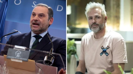José Luis Ábalos quiso conocer a Santi Cañizares, pero no pudo.