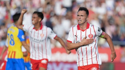Arnau Martínez celebra el 2-1 del Girona contra el Valencia