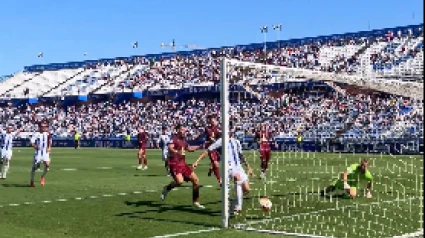 Caye Quintana puso el 2-1 en el marcador, tras aprovechar el rechace de Ernestas.