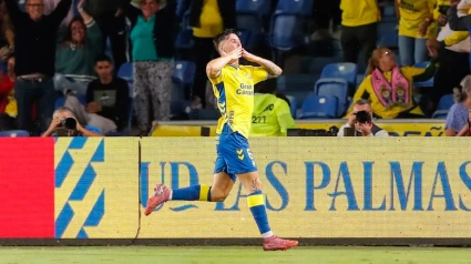 Barcia celebra el gol de Las Palmas frente al Cádiz
