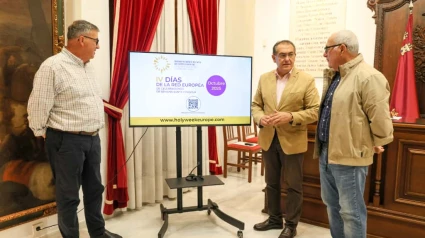 Santiago Parra, concejal de Turismo de Lorca ha presentado esta mañana los actos que se celebrarán en Lorca con motivo de la IV edición de los "Días de la Red Europea de Celebraciones de Semana Santa y Pascua"·