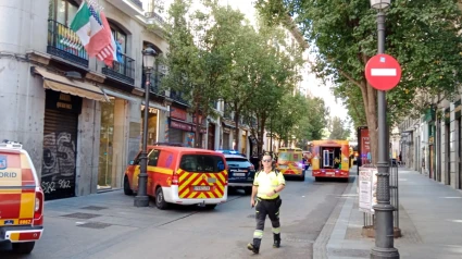 Calle de las Hileras, minutos después del derrumbe de un edificio.