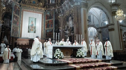 El arzobispo de Valencia en la Catedral