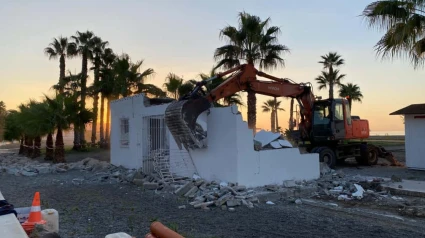 La playa de Poniente de Motril busca la "bandera azul"