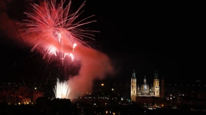 Fuegos artificiales en Zaragoza