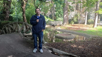 Rafa Busto, jardinero municipal, en el parque de La Florida