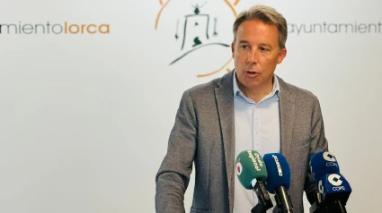 El alcalde de Lorca, Fulgencio Gil, en una comparecencia ante la prensa