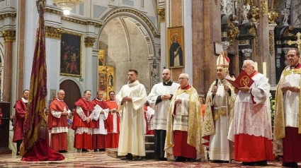 Momento de la ceremonia religiosa