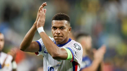 Mbappé está estos días con la Selección Francesa pese a que acabó tocado ante el Villarreal.