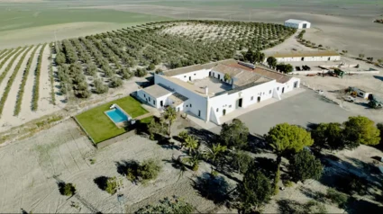 Cortijo rural en la campiña jerezana