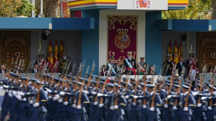 Vista general del desfile de las Fuerzas Armadas con motivo de la Fiesta Nacional este domingo en Madrid.
