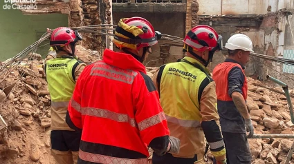 Los bomberos de Castellón han actuado por servicios relacionados con las lluvias y el derrumbe de dos viviendas, como explica Antonio Rodrigo que es el jefe de Operaciones del Consorcio Provincial