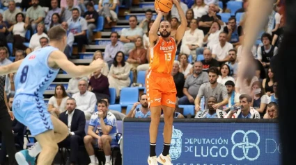 Darius Thompson fue uno de los ocho jugadores taronja que sobrepasó los diez puntos anotados