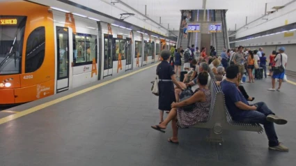 Los trenes con destino Luceros han quedado suspendidos entre las 6 y las 7:30 horas de este martes.