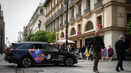 La guerra de las VTC en Andalucía: la Junta deniega más licencias entre aplausos del taxi y la indignación de los solicitantes