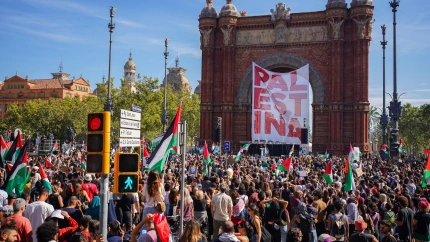 Los sindicatos mayoritarios, CCOO y UGT, han convocado paros parciales en tres franjas horarias, mientras que otras organizaciones como la CGT, la IAC o la Intersindical han registrado una huelga de 24 horas.
