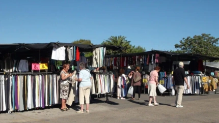 La explanada de Torrecremada acogerá la Fira de Tots Sants, motivo por el que se suspende temporalmente el mercadillo de los lunes en Dénia