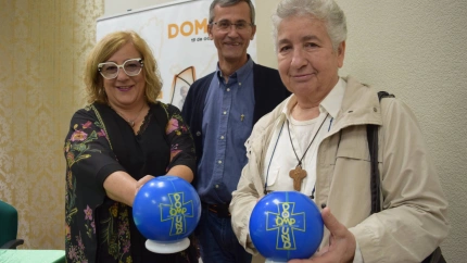 María Teresa Domínguez, delegada para las Misiones en Burgos, José María Rodríguez, misionero en Tailandia, y Carmen Manso, misionera en Benín