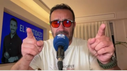 Juanma Castaño con las gafas de Marcos Llorente