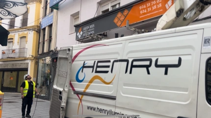 Empieza la instalación de la iluminación navideña en Mérida