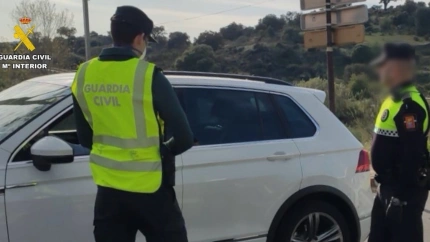 Detenida por abrazo amoroso en Malpartida de Plasencia