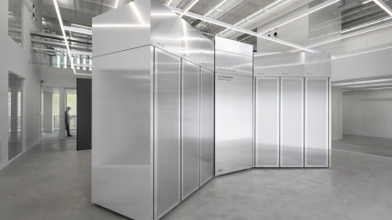 La impresionante imagen que deja la exposición del super ordenador cuántico.