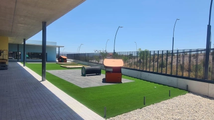 Uno de los patios de recreo de la nueva escuela infantil de San Antonio
