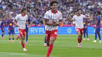 Witsel celebra su gol, en el Barcelona - Girona