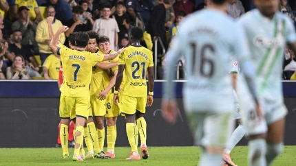 Los jugadores del Villarreal celebran el 1-0 de Buchanan contra el Betis