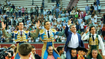 David Galván, El Cid, Victorino Martín y Curro Díaz, a hombros en Jaén