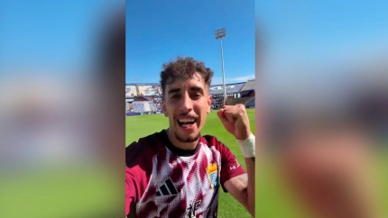 Franco Jr. celebra la victoria del Xerez CD al Recreativo de Huelva en el Nuevo Colombino