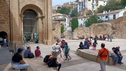 Turistas en las Ruinas de Santa María