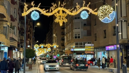Luces de Navidad en la avenida Juan Carlos I en el año 2024