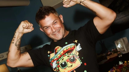 Alejandro Sanz recibirá el premio 'Escobón de Oro' de 2025