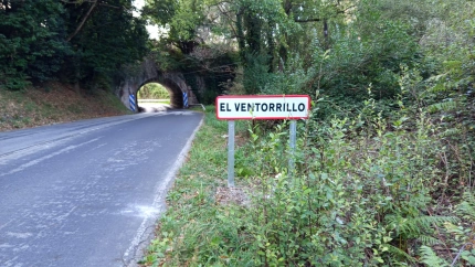 Una imagen de un tramo de la carretera por el que pasan los peregrinos que realizan el Camino del Norte