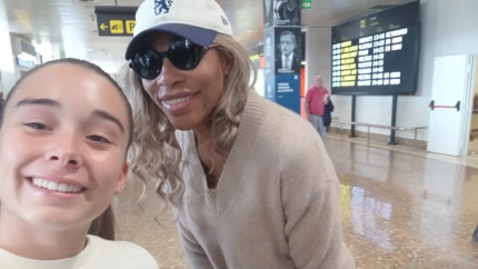 El selfie que Lucía se ha sacado con Serena Williams a la llegada de la tenista al aeropuerto de Asturias