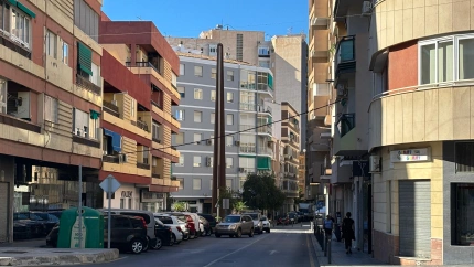 Cortes de tráfico en Motril por traslado del "obelisco" este jueves por la tarde