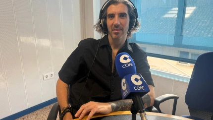 Diego Laso, chef de AMAS, durante su entrevista en COPE Dénia Marina Alta, donde habló sobre su trayectoria y su propuesta gastronómica en Calp