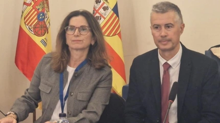Isabel Martín-Retortillo junto al alcalde de Jaca, Carlos Serrano