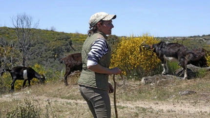 Inés Luengo, cabrera de Fariza (Zamora) en Arribes del Duero
