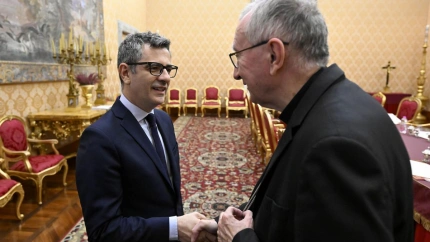 Félix Bolaños, con el cardenal Parolin, el pasado 25 de febrero en Roma